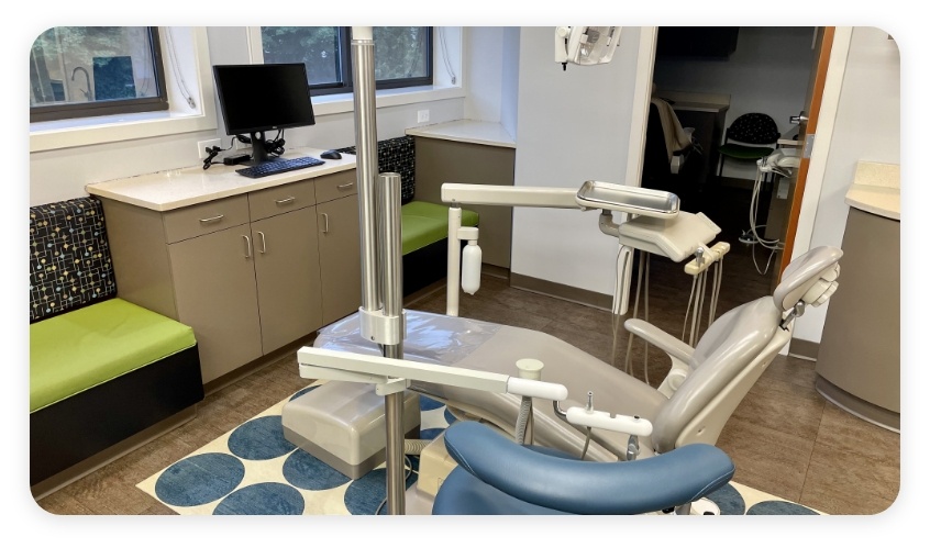 Dental treatment chair